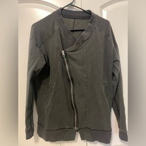 🍋 Lululemon jacket